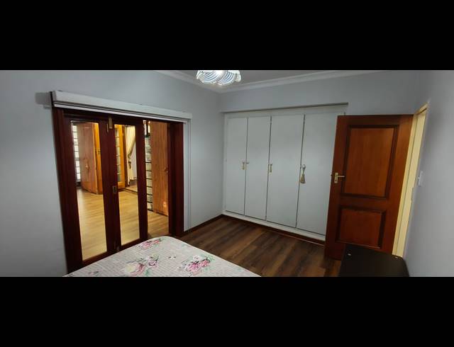 3 BEDROOM TOWNHOUSE FOR SALE IN PROTEA PARK
